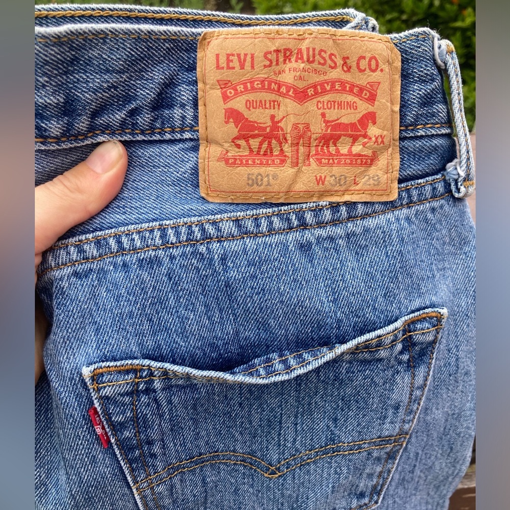 Levi’s 501 button fly jeans
